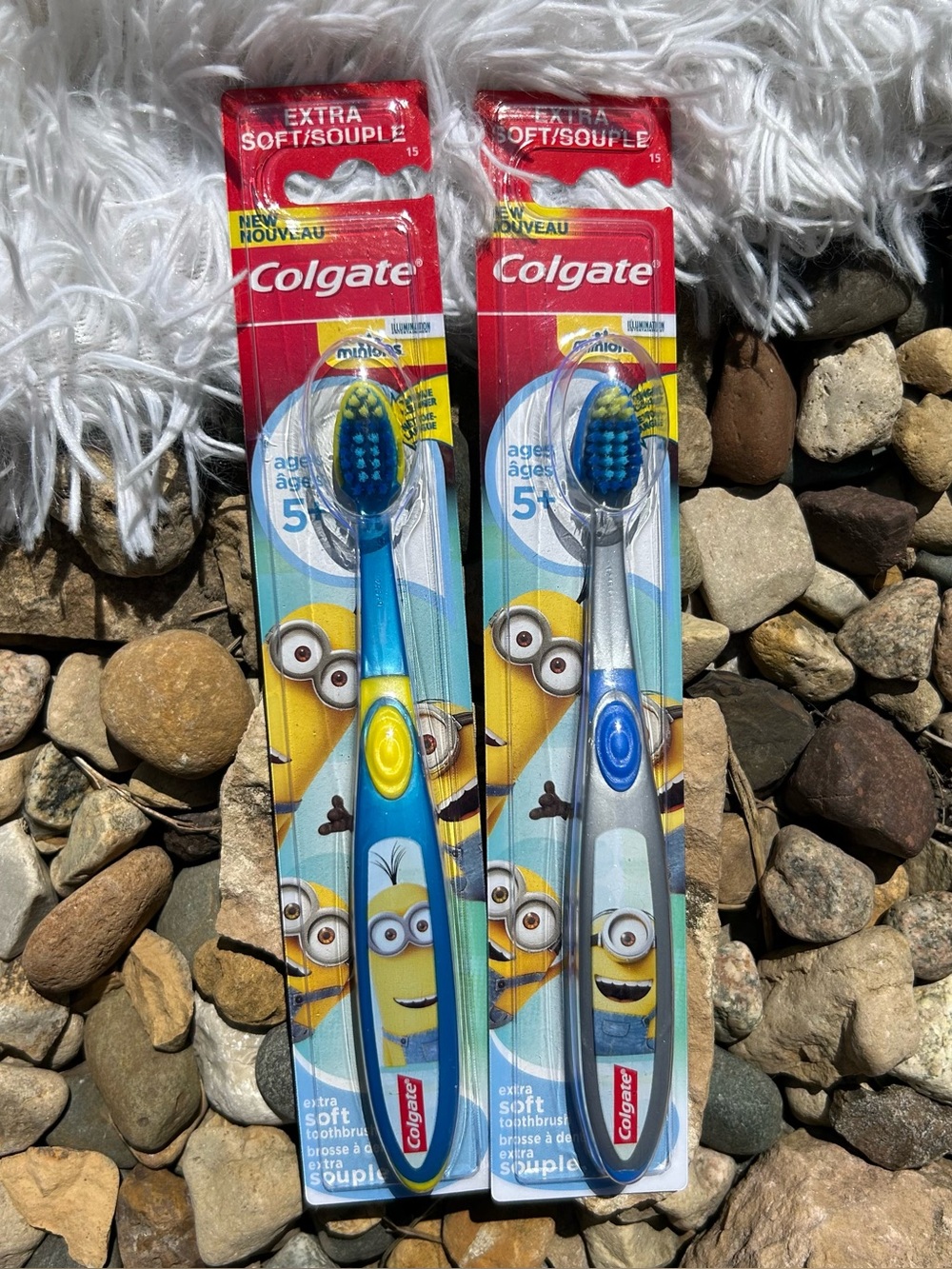 🩶5/$30 Minions Colgate Kids Toothbrush Set - Blue and Yellow - NEW